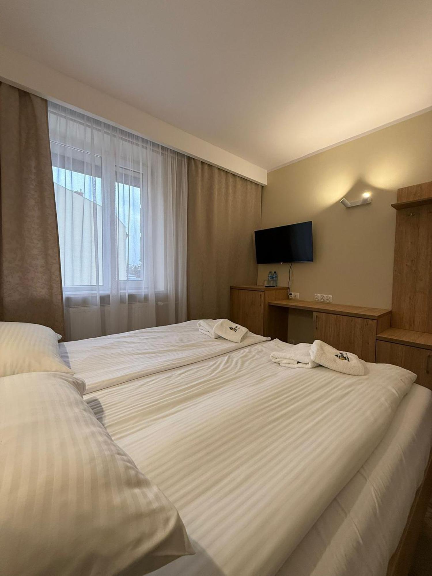 Hotel Tm 2*